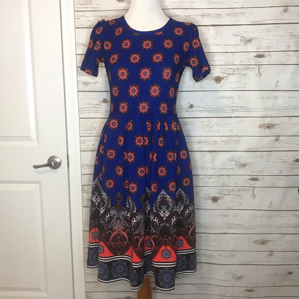 RARE Lularoe Blue Paisley Border Print Amelia